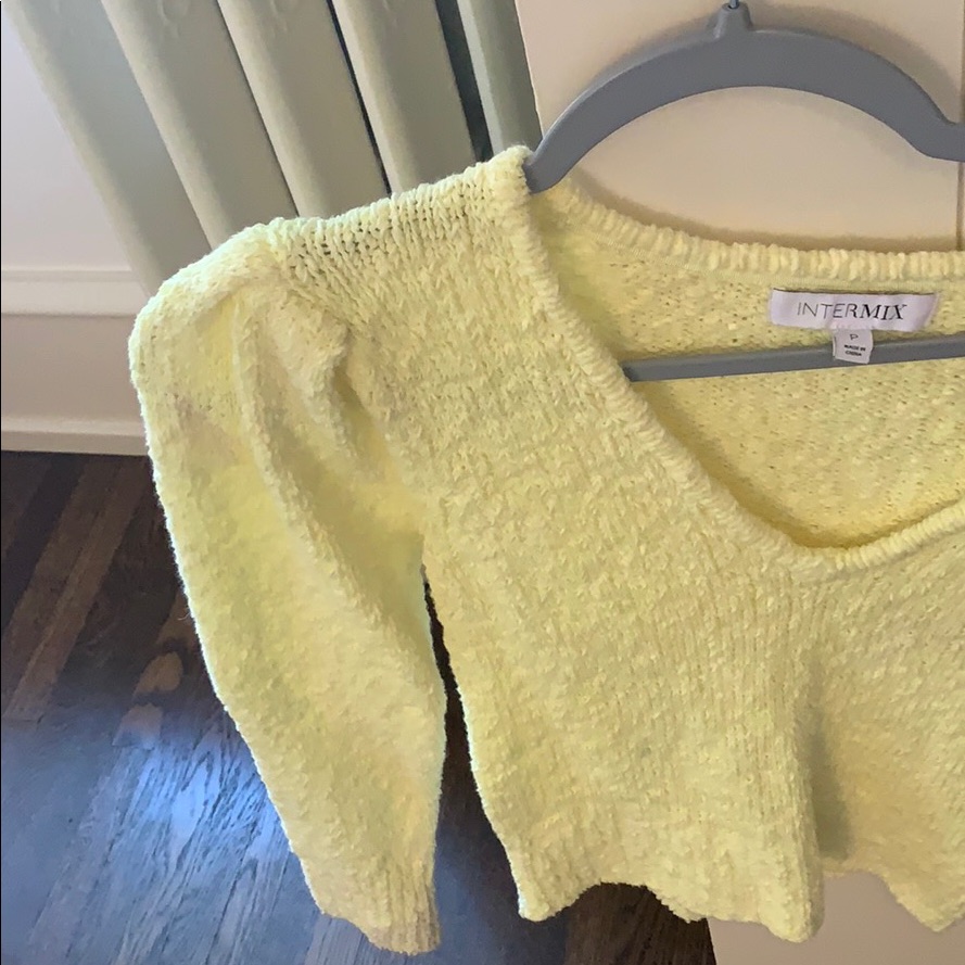 Intermix Sweater Size P